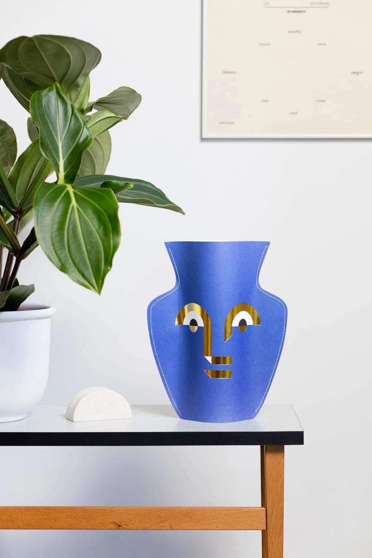 Apollo Paper Vase